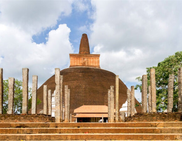 The Northern Monastery of Anuradhapura: Abhayagiri Vihara